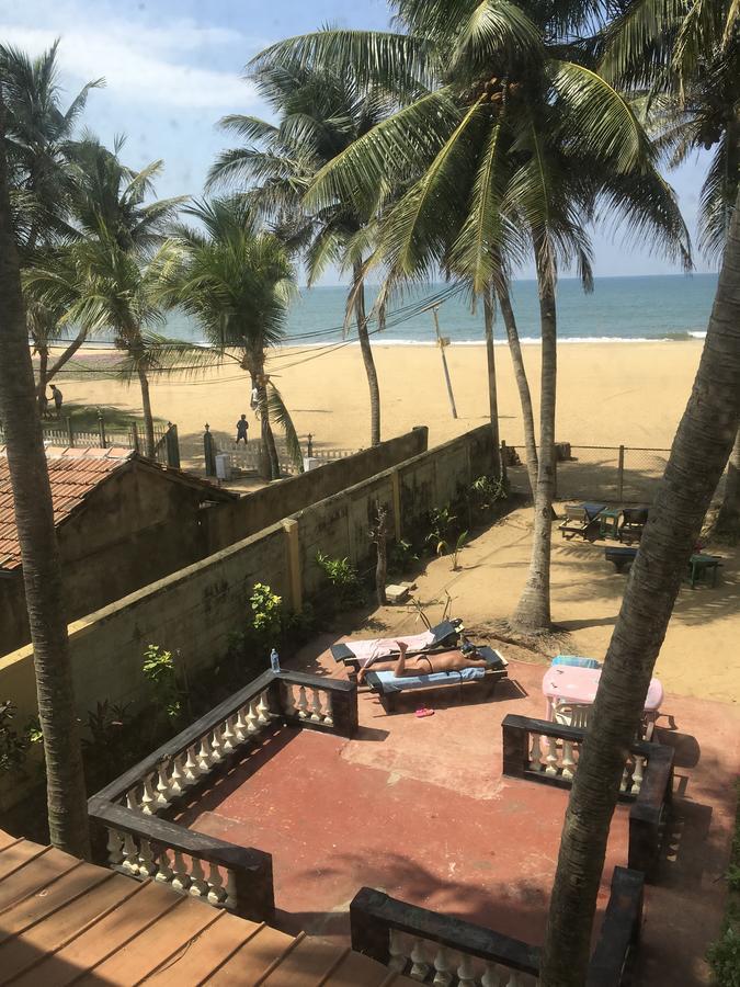 Dephani Beach Hotel Negombo Bagian luar foto