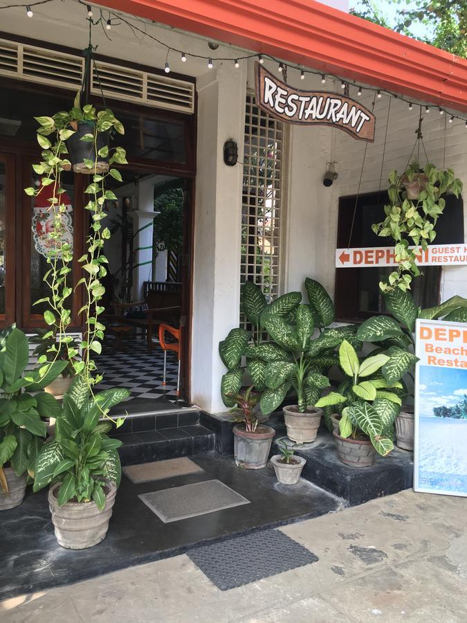 Dephani Beach Hotel Negombo Bagian luar foto